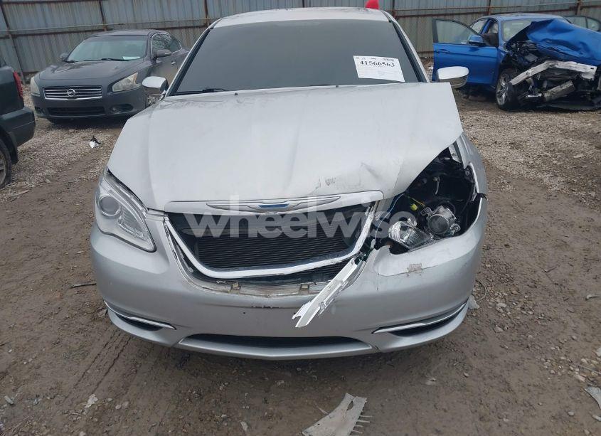 Photo 6 of 2012 Chrysler 200 LIMITED (VIN 1C3CCBCG7CN268130)