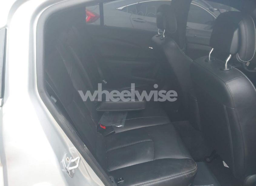 Photo 8 of 2012 Chrysler 200 LIMITED (VIN 1C3CCBCG7CN268130)