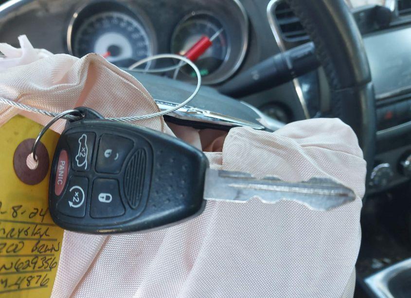 Photo 11 of 2013 Chrysler 200 LIMITED (VIN 1C3CCBCG7DN629356)