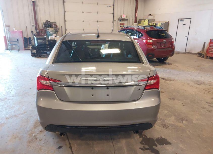 Photo 16 of 2013 Chrysler 200 LIMITED (VIN 1C3CCBCG7DN649882)