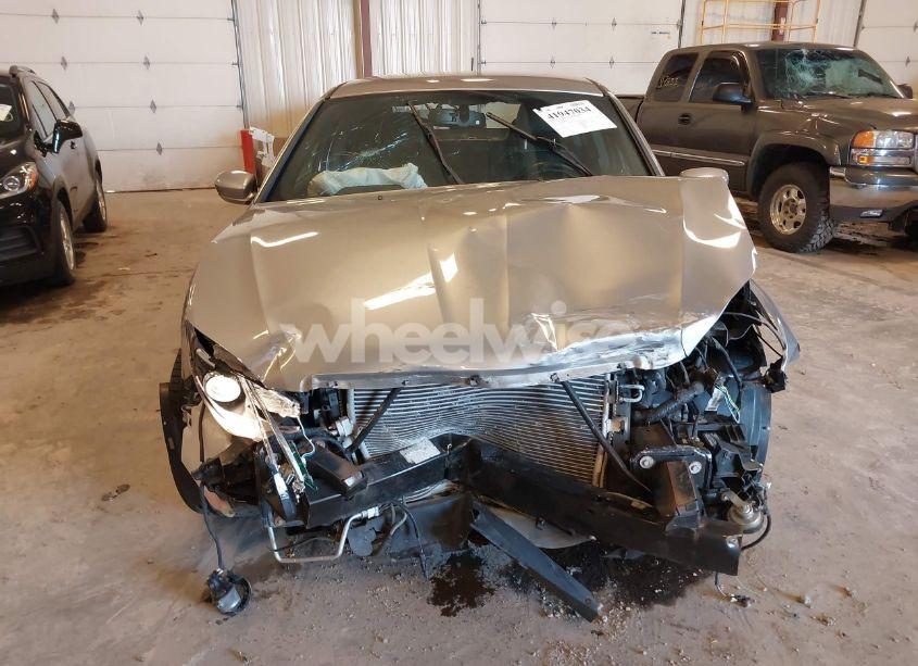 Photo 6 of 2013 Chrysler 200 LIMITED (VIN 1C3CCBCG7DN649882)