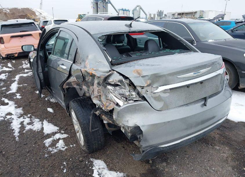 Photo 6 of 2013 Chrysler 200 LIMITED (VIN 1C3CCBCG7DN654886)