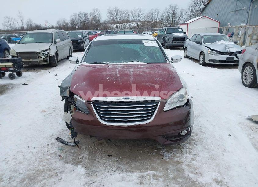 Photo 12 of 2012 Chrysler 200 LIMITED (VIN 1C3CCBCG8CN302737)