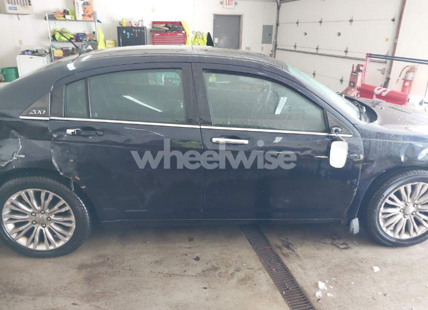 Photo 14 of 2012 Chrysler 200 LIMITED (VIN 1C3CCBCG8CN302849)