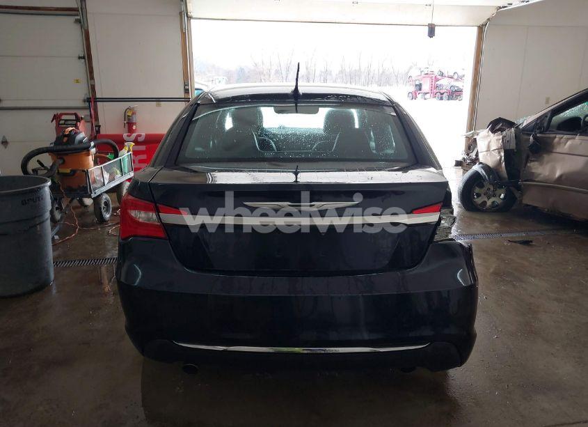 Photo 17 of 2012 Chrysler 200 LIMITED (VIN 1C3CCBCG8CN302849)