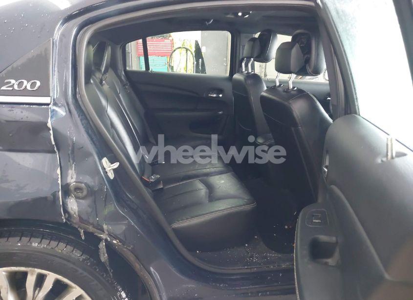 Photo 8 of 2012 Chrysler 200 LIMITED (VIN 1C3CCBCG8CN302849)