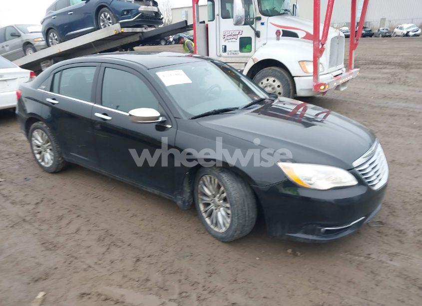 2013 Chrysler 200 LIMITED (VIN 1C3CCBCG8DN540198) main photo