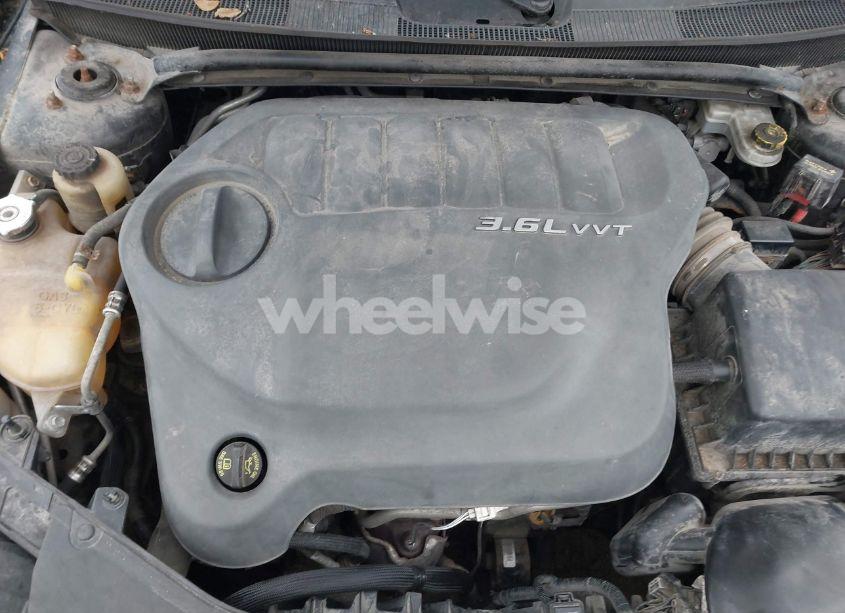 Photo 10 of 2013 Chrysler 200 LIMITED (VIN 1C3CCBCG8DN540198)