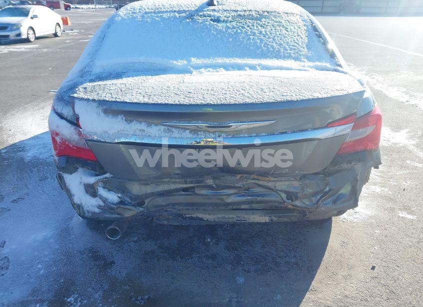 Photo 12 of 2013 Chrysler 200 LIMITED (VIN 1C3CCBCG8DN583388)