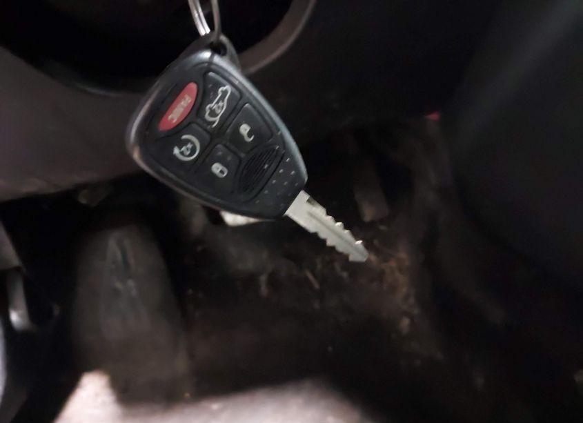 Photo 11 of 2013 Chrysler 200 LIMITED (VIN 1C3CCBCG8DN586727)