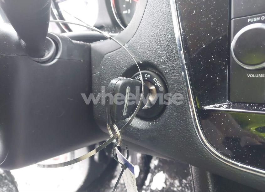 Photo 11 of 2013 Chrysler 200 LIMITED (VIN 1C3CCBCG8DN683863)