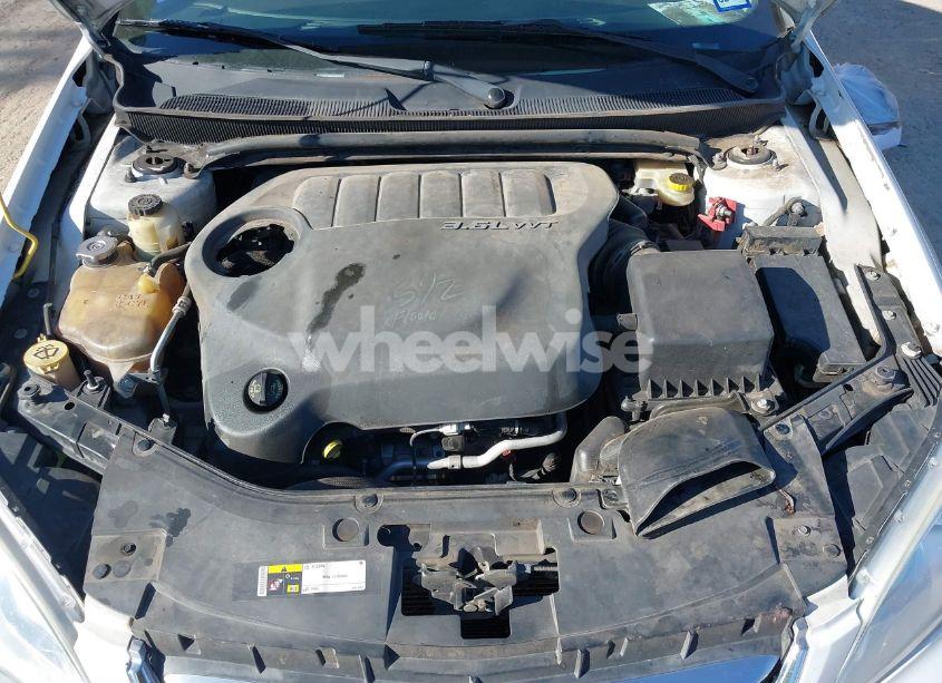 Photo 10 of 2014 Chrysler 200 LIMITED (VIN 1C3CCBCG8EN193232)