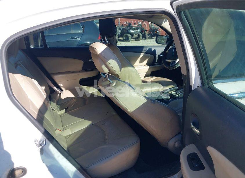 Photo 8 of 2014 Chrysler 200 LIMITED (VIN 1C3CCBCG8EN193232)