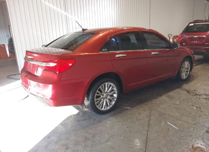 Photo 4 of 2012 Chrysler 200 LIMITED (VIN 1C3CCBCG9CN116625)