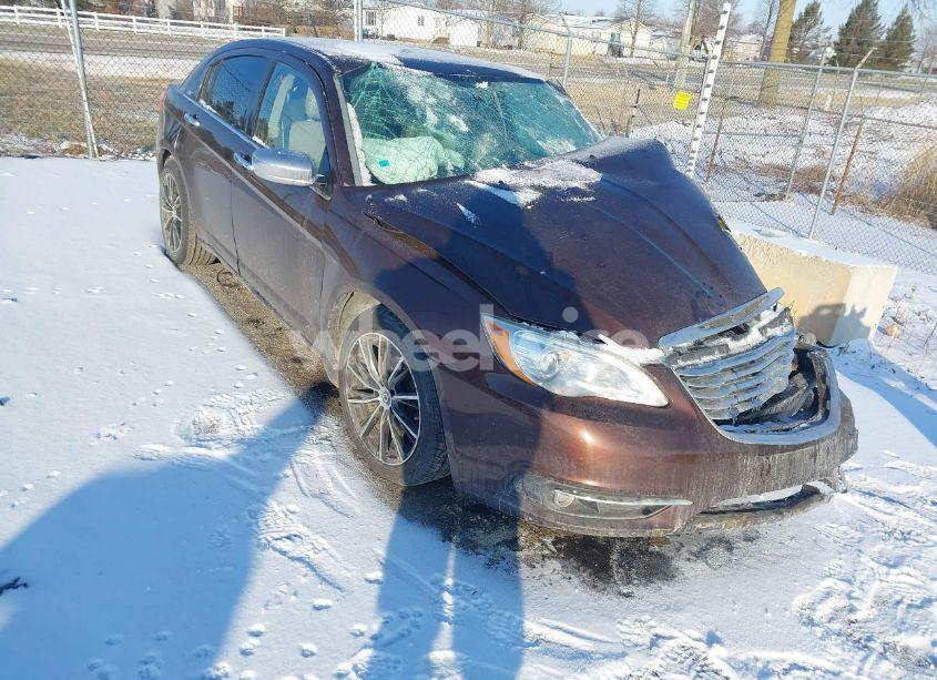 2012 Chrysler 200 LIMITED (VIN 1C3CCBCG9CN226817) main photo