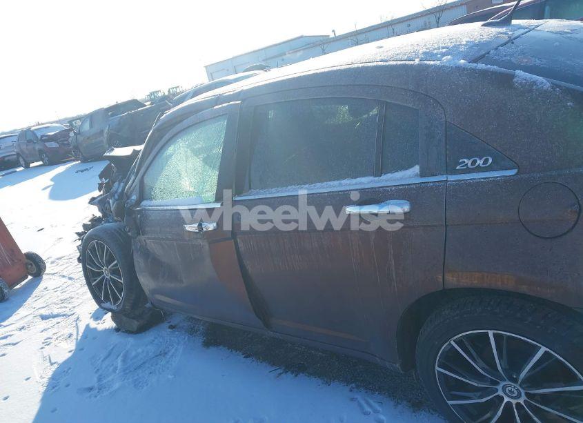 Photo 14 of 2012 Chrysler 200 LIMITED (VIN 1C3CCBCG9CN226817)