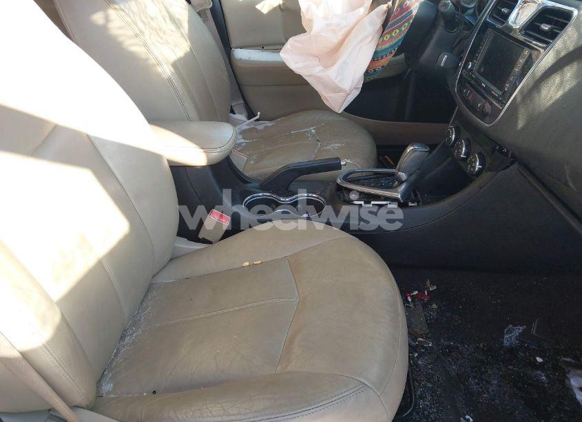 Photo 5 of 2012 Chrysler 200 LIMITED (VIN 1C3CCBCG9CN226817)