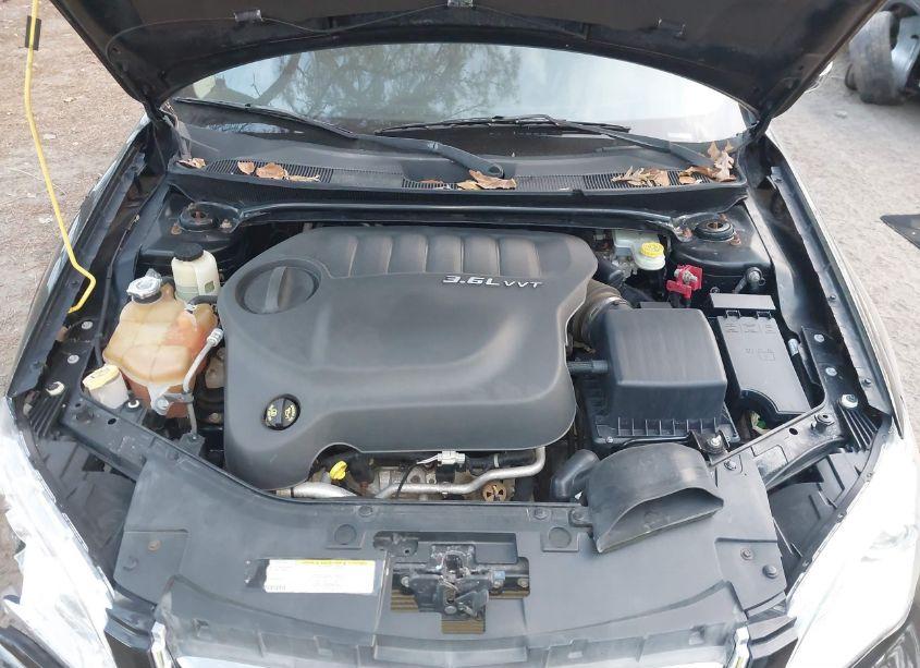 Photo 10 of 2013 Chrysler 200 LIMITED (VIN 1C3CCBCG9DN503371)