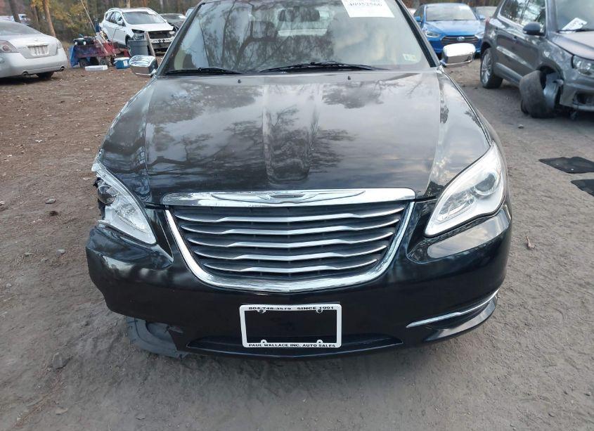 Photo 12 of 2013 Chrysler 200 LIMITED (VIN 1C3CCBCG9DN503371)