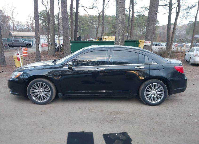 Photo 14 of 2013 Chrysler 200 LIMITED (VIN 1C3CCBCG9DN503371)