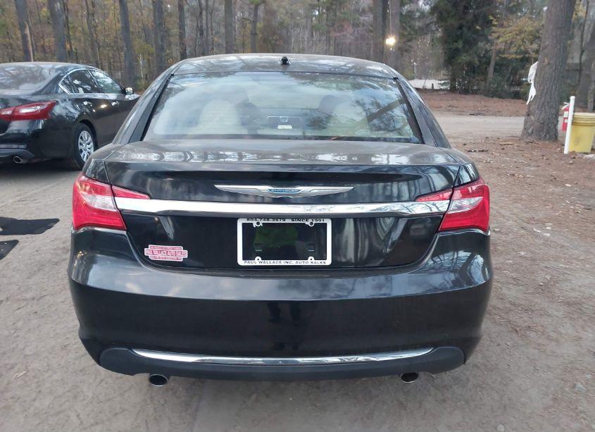 Photo 16 of 2013 Chrysler 200 LIMITED (VIN 1C3CCBCG9DN503371)