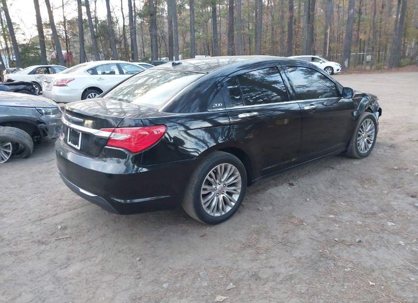 Photo 4 of 2013 Chrysler 200 LIMITED (VIN 1C3CCBCG9DN503371)