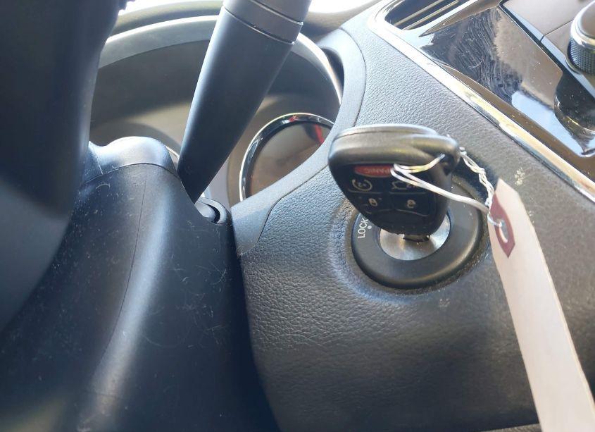 Photo 11 of 2013 Chrysler 200 LIMITED (VIN 1C3CCBCG9DN569225)