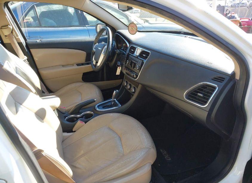 Photo 5 of 2013 Chrysler 200 LIMITED (VIN 1C3CCBCG9DN569225)