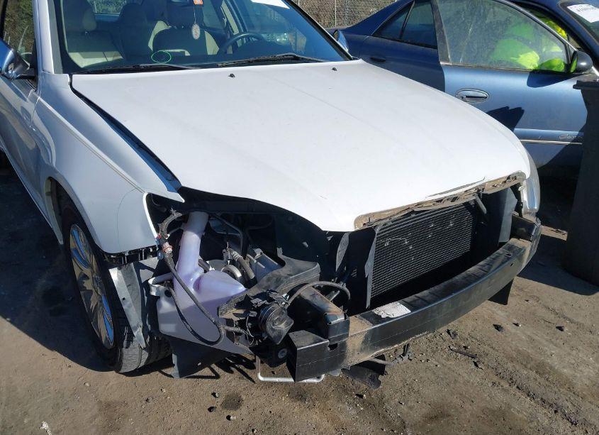 Photo 6 of 2013 Chrysler 200 LIMITED (VIN 1C3CCBCG9DN569225)