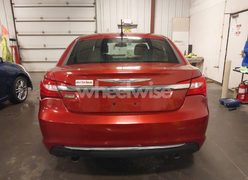 Photo 17 of 2013 Chrysler 200 LIMITED (VIN 1C3CCBCG9DN569256)