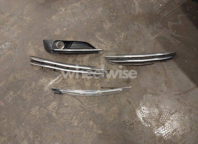 Photo 19 of 2013 Chrysler 200 LIMITED (VIN 1C3CCBCG9DN569256)