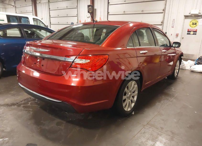 Photo 4 of 2013 Chrysler 200 LIMITED (VIN 1C3CCBCG9DN569256)