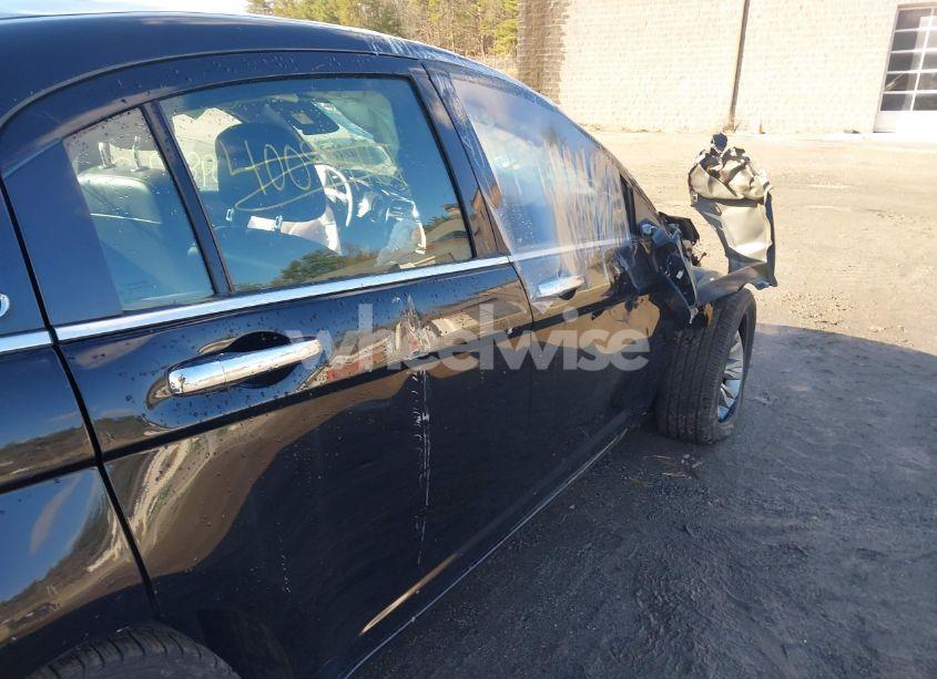 Photo 16 of 2013 Chrysler 200 LIMITED (VIN 1C3CCBCG9DN612638)