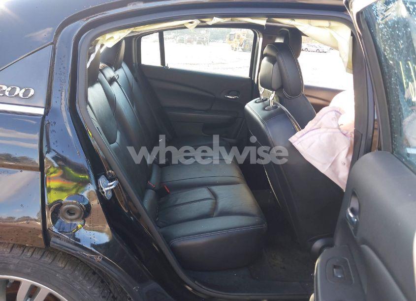 Photo 8 of 2013 Chrysler 200 LIMITED (VIN 1C3CCBCG9DN612638)