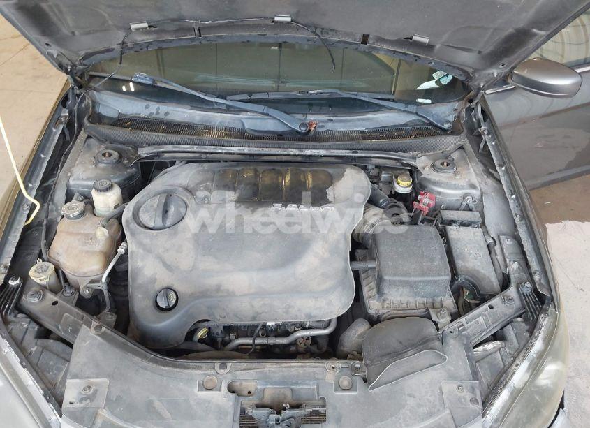 Photo 10 of 2013 Chrysler 200 LIMITED (VIN 1C3CCBCG9DN701934)