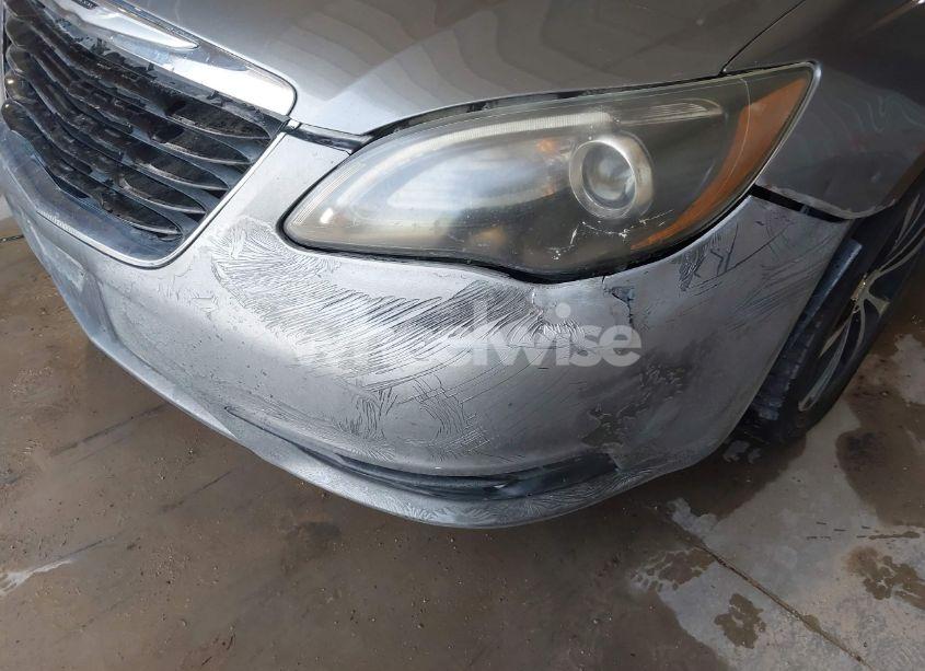 Photo 6 of 2013 Chrysler 200 LIMITED (VIN 1C3CCBCG9DN701934)