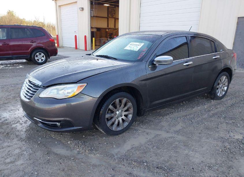 Photo 2 of 2014 Chrysler 200 LIMITED (VIN 1C3CCBCG9EN176987)