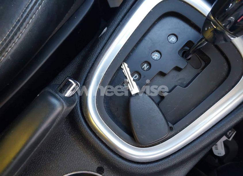 Photo 11 of 2012 Chrysler 200 LIMITED (VIN 1C3CCBCGXCN326120)