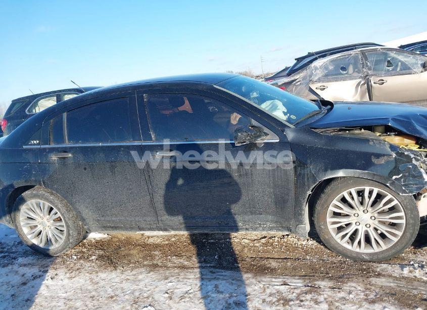 Photo 13 of 2012 Chrysler 200 LIMITED (VIN 1C3CCBCGXCN326120)