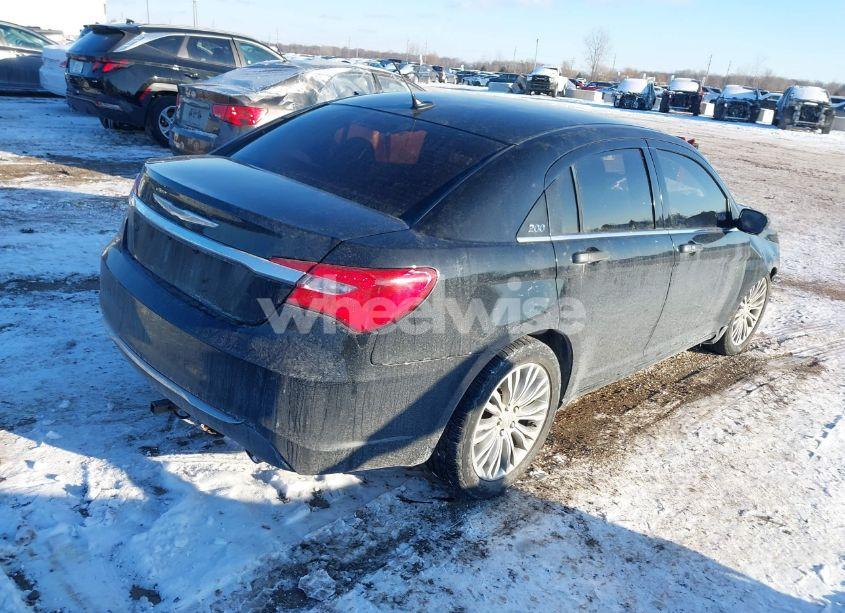 Photo 4 of 2012 Chrysler 200 LIMITED (VIN 1C3CCBCGXCN326120)