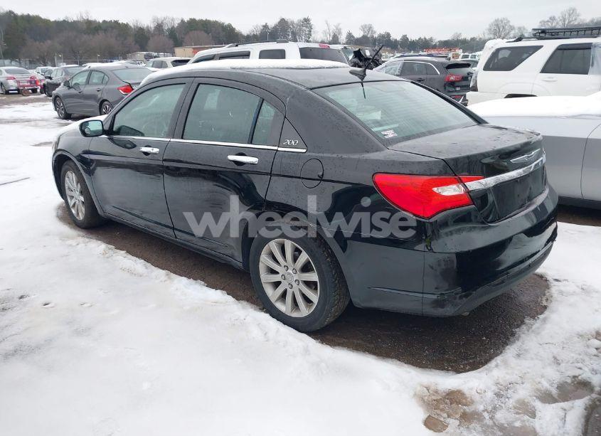 Photo 3 of 2013 Chrysler 200 LIMITED (VIN 1C3CCBCGXDN514847)