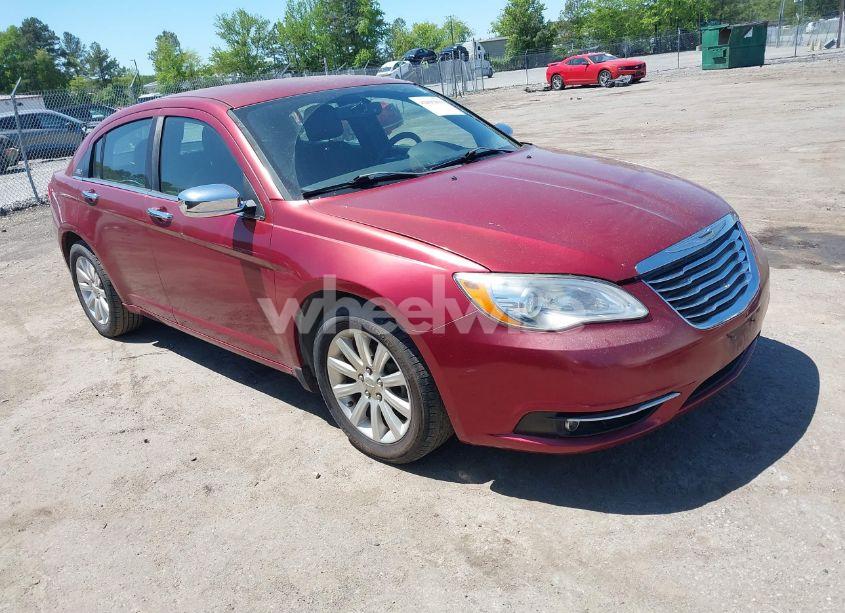 2013 Chrysler 200 LIMITED (VIN 1C3CCBCGXDN528375) main photo