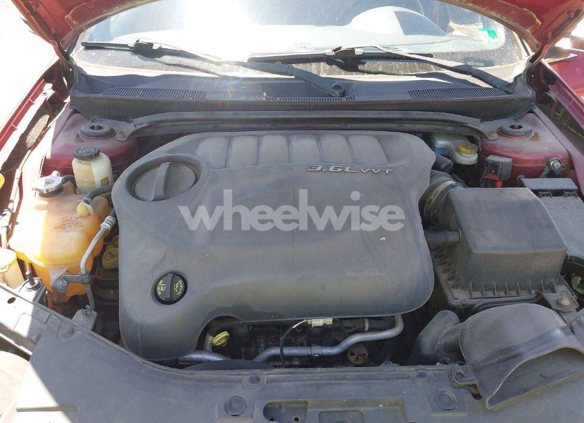 Photo 10 of 2013 Chrysler 200 LIMITED (VIN 1C3CCBCGXDN528375)