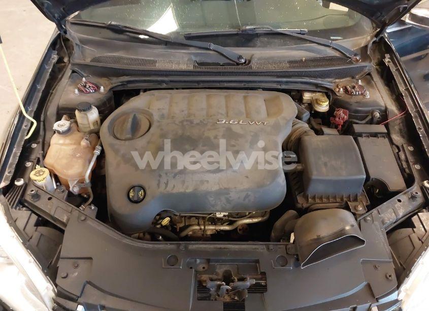 Photo 10 of 2013 Chrysler 200 LIMITED (VIN 1C3CCBCGXDN555365)