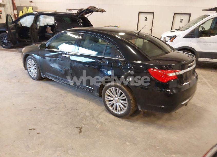 Photo 3 of 2013 Chrysler 200 LIMITED (VIN 1C3CCBCGXDN555365)