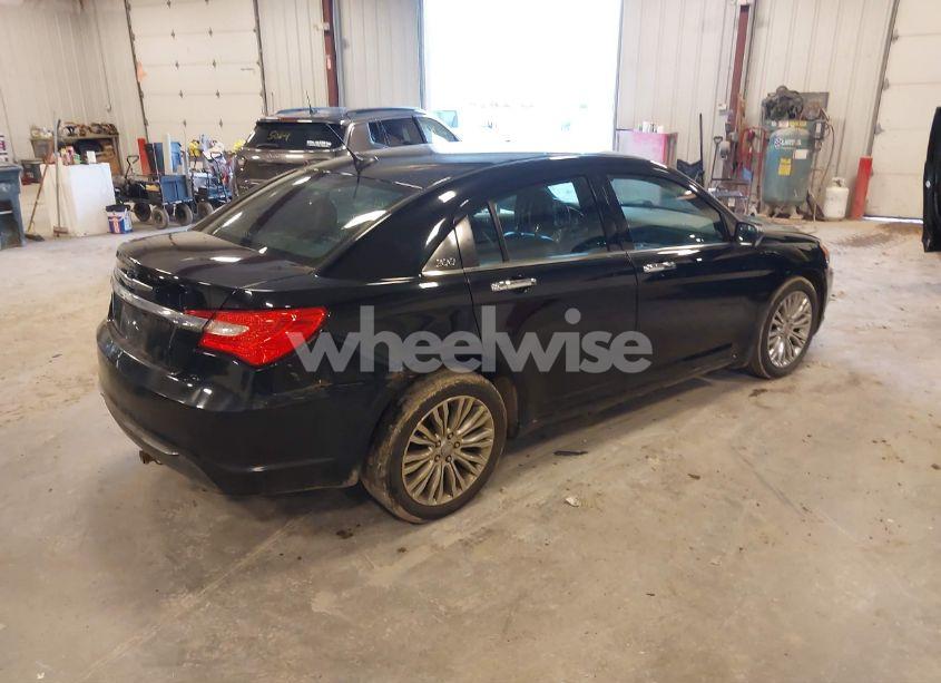 Photo 4 of 2013 Chrysler 200 LIMITED (VIN 1C3CCBCGXDN555365)