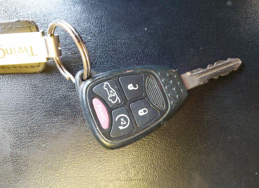 Photo 11 of 2013 Chrysler 200 LIMITED (VIN 1C3CCBCGXDN573347)