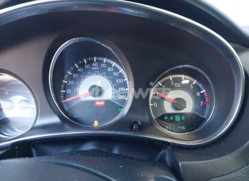 Photo 7 of 2013 Chrysler 200 LIMITED (VIN 1C3CCBCGXDN577821)