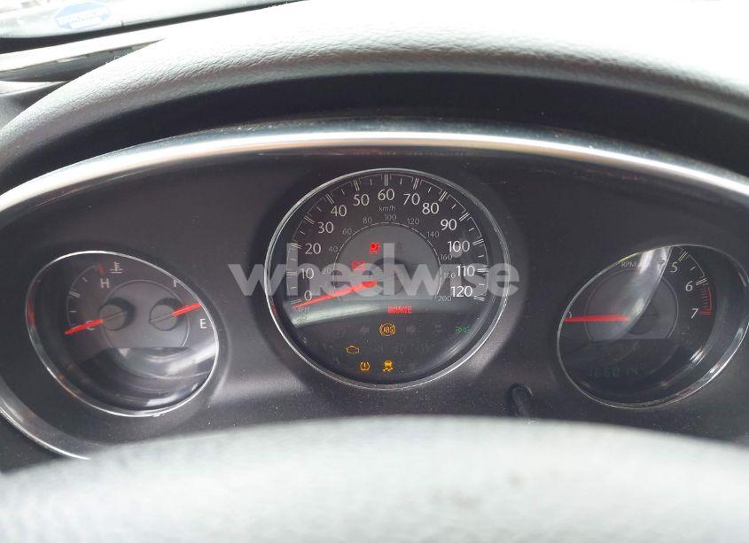 Photo 7 of 2013 Chrysler 200 LIMITED (VIN 1C3CCBCGXDN650394)