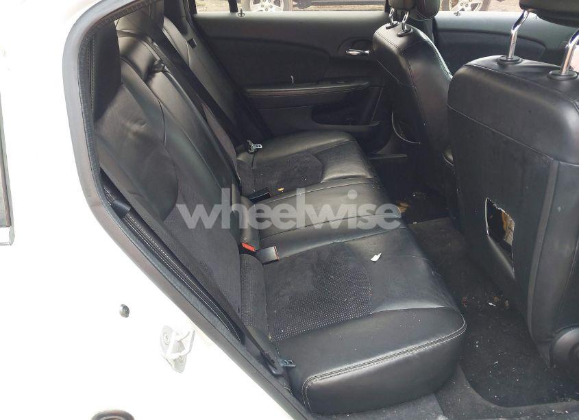 Photo 8 of 2013 Chrysler 200 LIMITED (VIN 1C3CCBCGXDN650394)